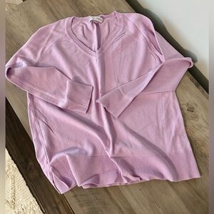 Neutral Groubd V-Neck Sweater in Soft Purple - Size S